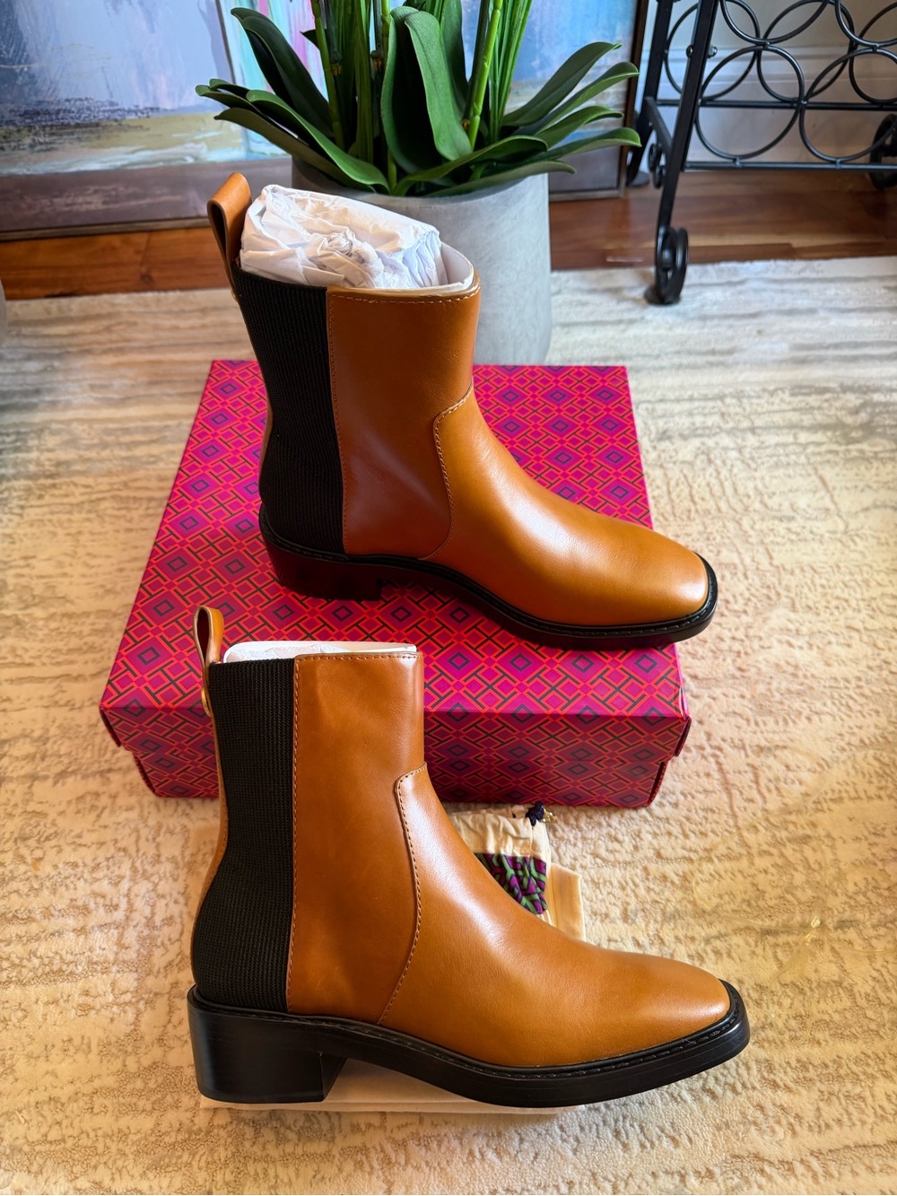 Tory Burch Women’s Chelsea Boots
